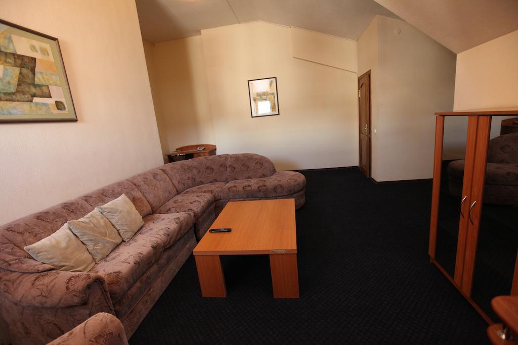 Hotel Kim Mahiljow Værelse billede