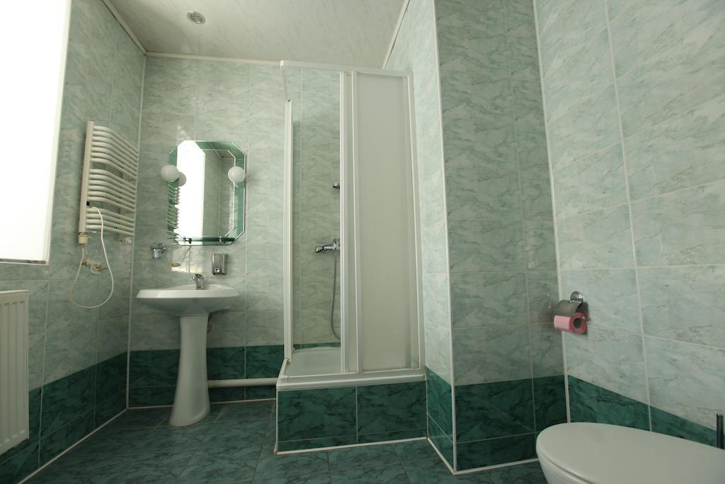 Hotel Kim Mahiljow Værelse billede